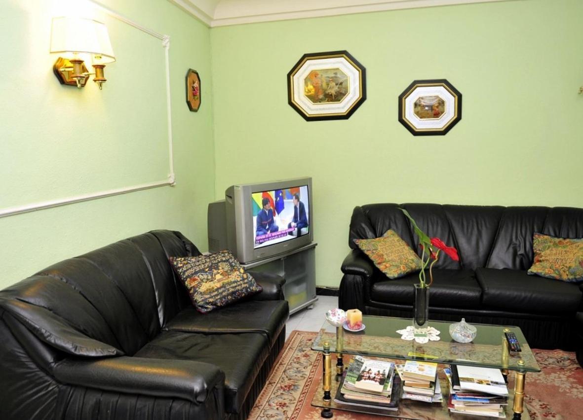 Pension Ariz บาเซารี ภายนอก รูปภาพ